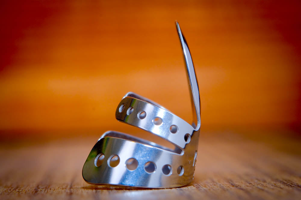 ProPik Stainless Steel Fingerpicks split wrap side